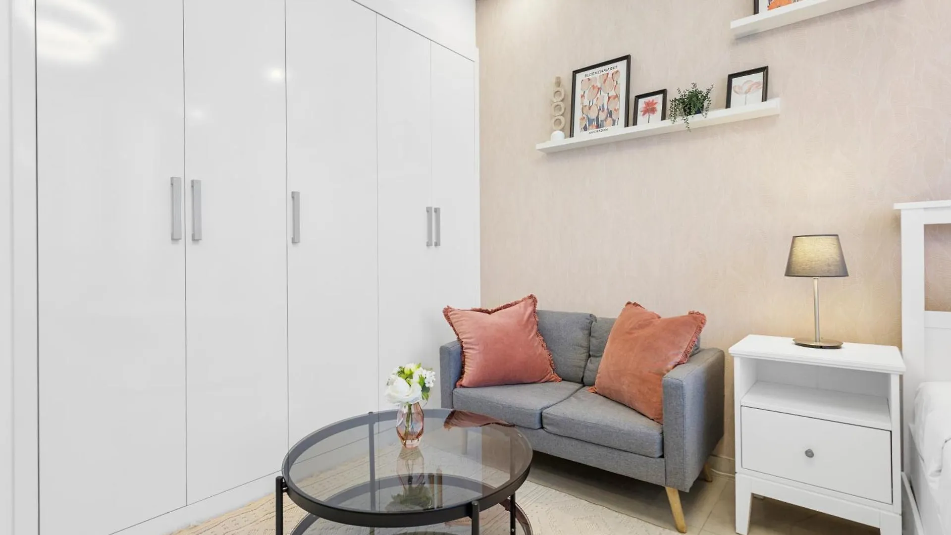 Stylish Studio Apartment With Premium Amenities Dubai United Arab Emirates