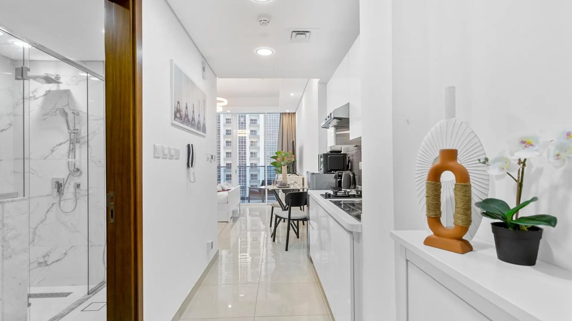 Stylish Studio Apartment With Premium Amenities Dubai